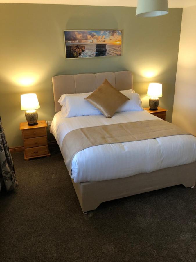 Harbour View Bed & Breakfast Castletownbere Buitenkant foto