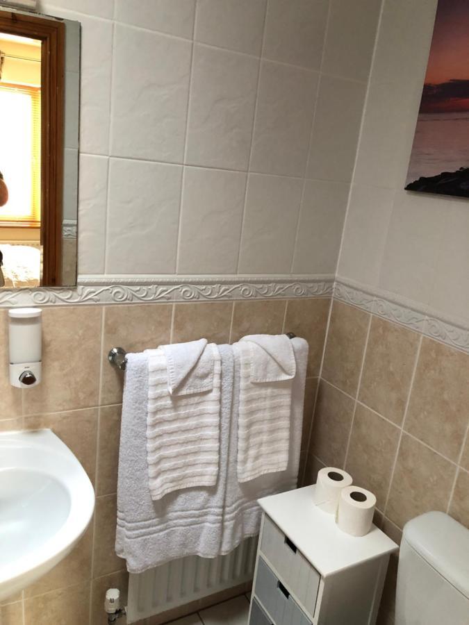 Harbour View Bed & Breakfast Castletownbere Buitenkant foto